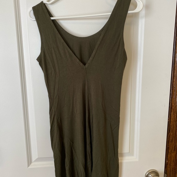 Olive green short dress. Size S. - Picture 3 of 3